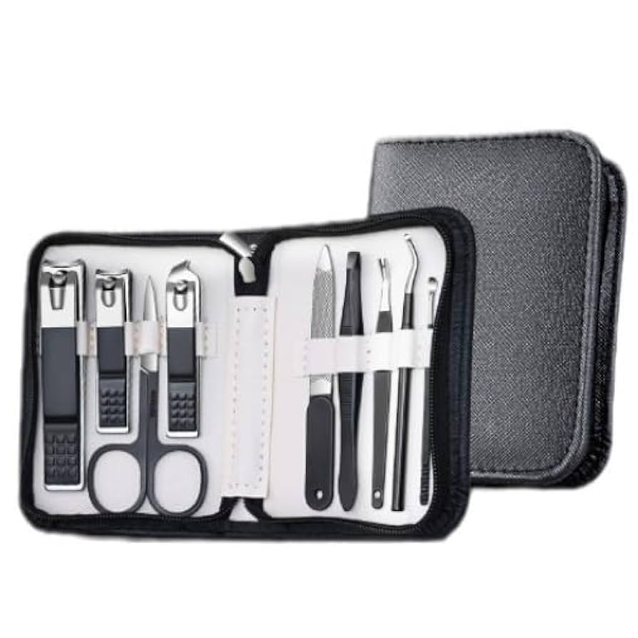 FENDI フェンディ グルーミング ネイルケアセット レザーケース付き 爪切り FENDI フェンディ グルーミング ネイルケアセット レザーケース